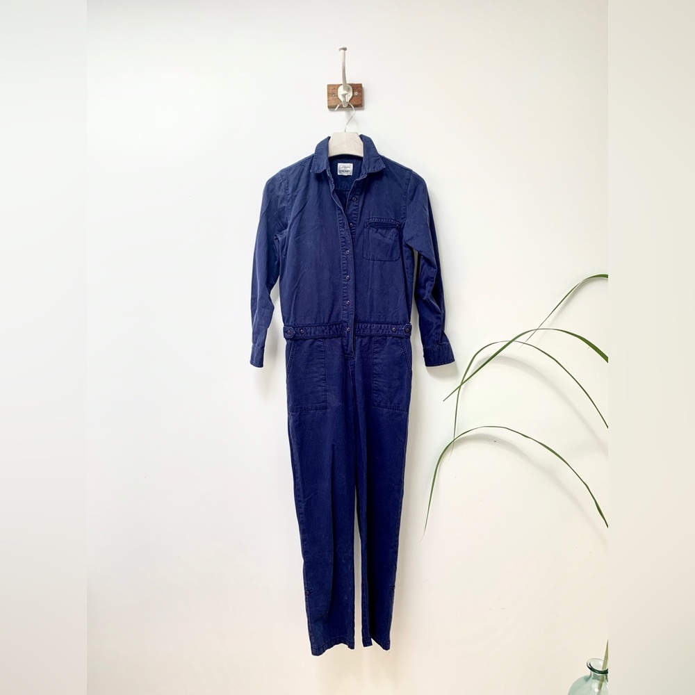 Amazing jumpsuit - fit is soooo flattering! One piece-workwear